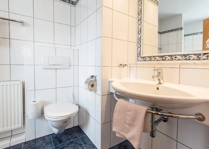 Отель Solstein 4*