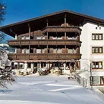 Solstein Hotel 4*