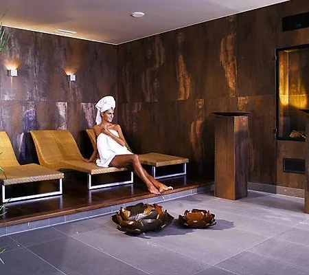Solstein فندق 4*